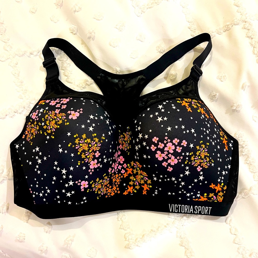VS Incredible Lightweight Max (Victoria’s Secret) sports bra 34DDD